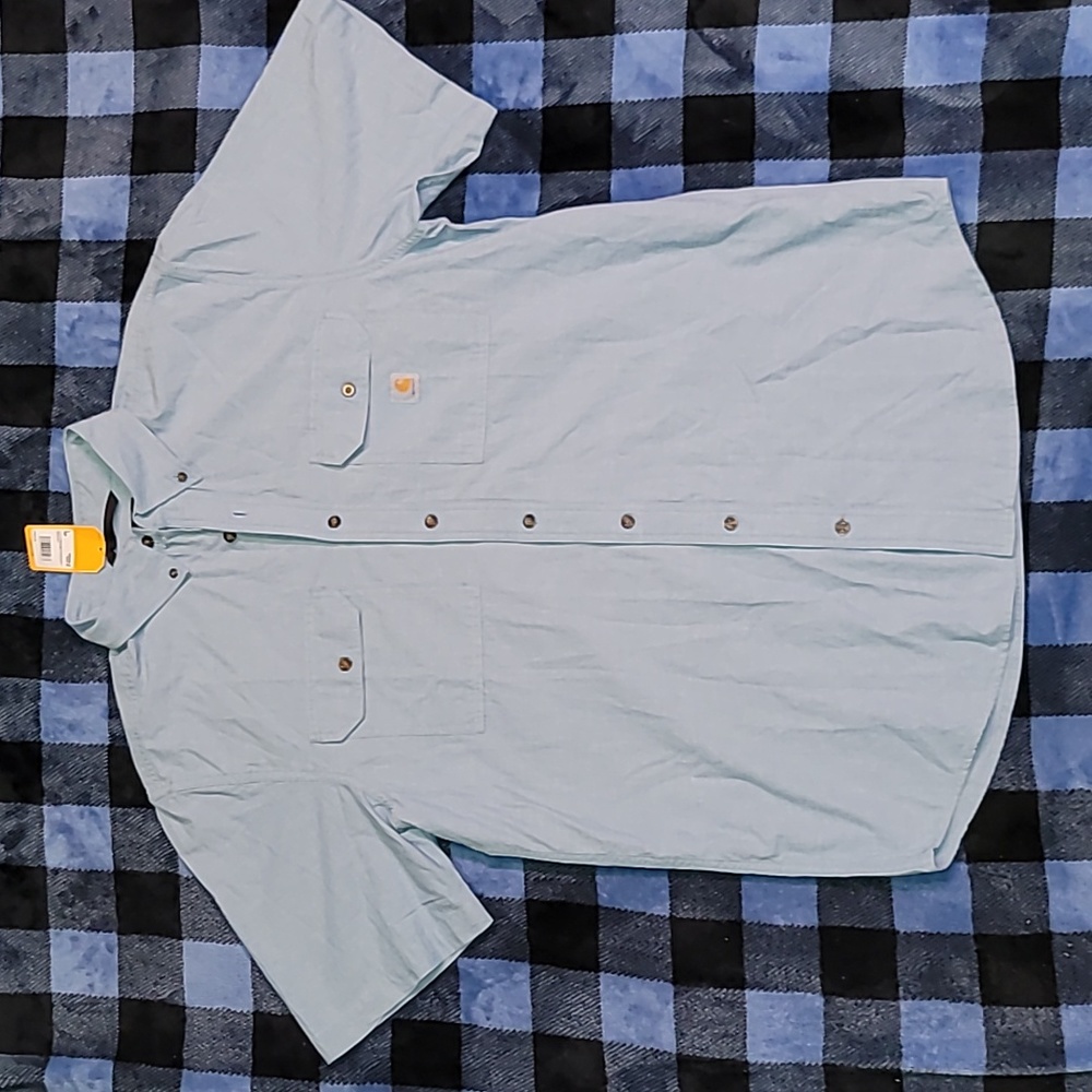 Deadstock w/tags. Carhartt. Loose-fit.  Short-sleeve button-up.  Men's size LT